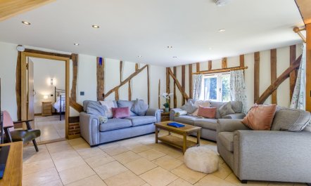 3 Bed in Middleton 8