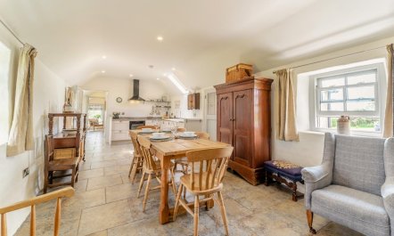 3 Bed in Whauphill 2