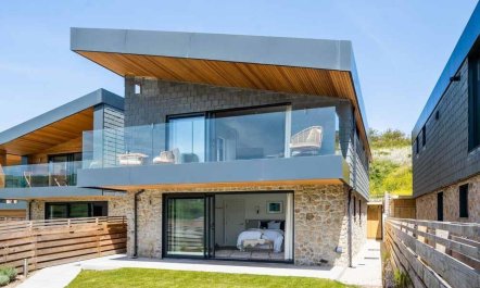 4 Bed in Mawgan Porth