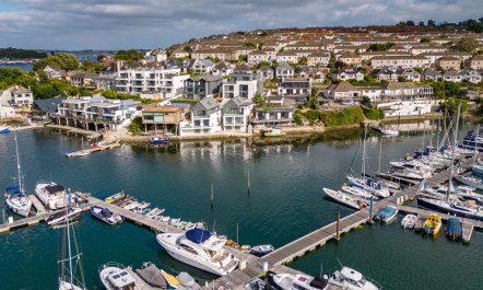 3 Bed in Falmouth 1