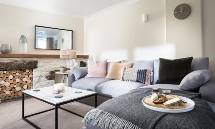 2 Bed in Mousehole 1