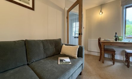 2 Bed in Holmbridge 6