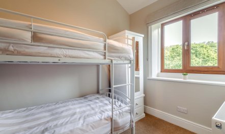 2 Bed in Holmbridge 7