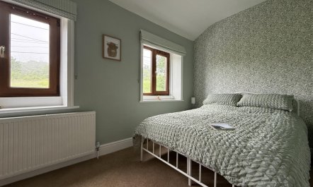 2 Bed in Holmbridge 7