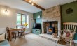 2 Bed in Holmbridge 0