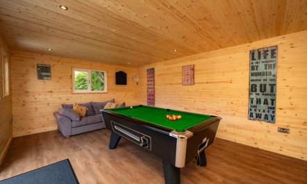 6 Bed in Old Hunstanton 8