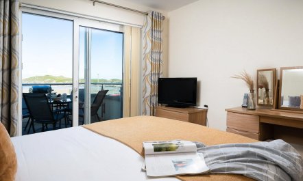 2 Bed in Porth 7