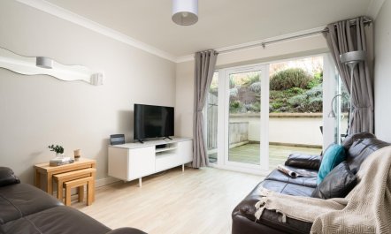1 Bed in Watergate Bay 1