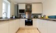 2 Bed in Watergate Bay 7