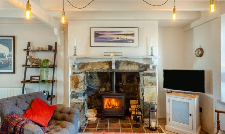 2 Bed in Rhydyclafdy 4