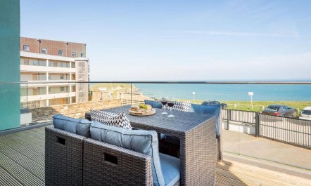 2 Bed in Fistral 7