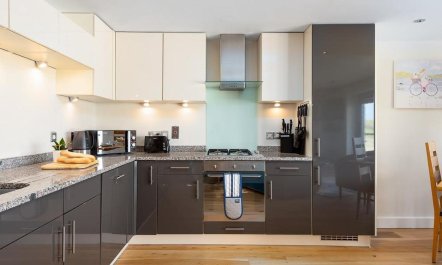 2 Bed in Porth 9