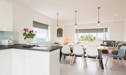 4 Bed in Fistral 9