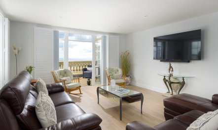 3 Bed in Carlyon Bay 4