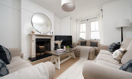 6 Bed in Bude 4