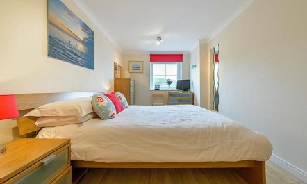1 Bed in Watergate Bay 3