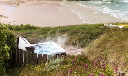 4 Bed in Mawgan Porth