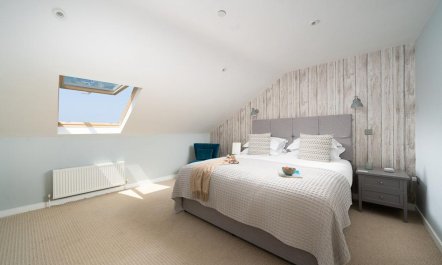 3 Bed in Mawgan Porth 1