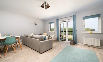 3 Bed in Mawgan Porth 4