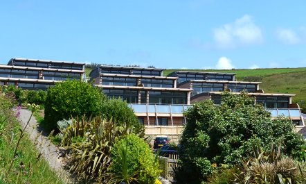 2 Bed in Watergate Bay 1