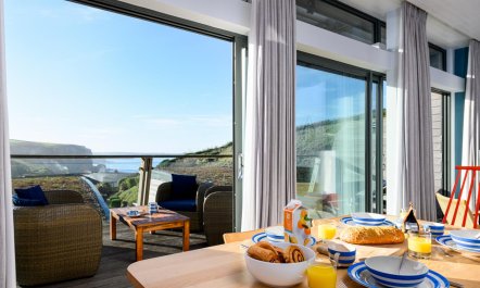 2 Bed in Watergate Bay 9