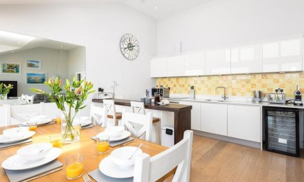 4 Bed in Porth 7