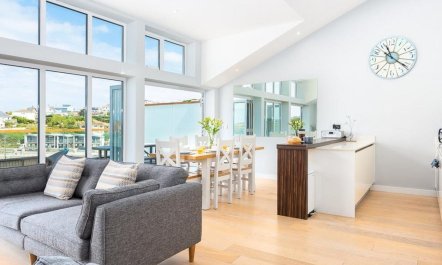 4 Bed in Porth 5