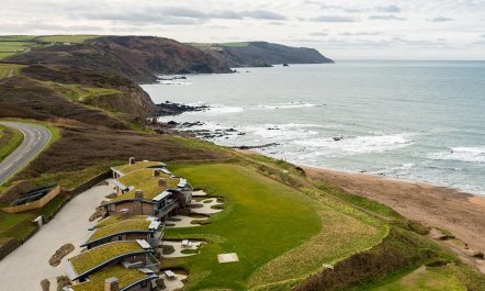 3 Bed in Widemouth Bay 6