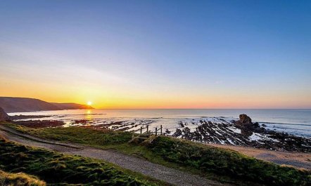 3 Bed in Widemouth Bay 2