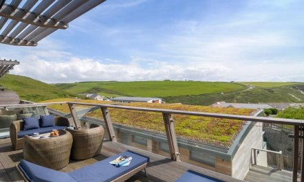 2 Bed in Watergate Bay 2