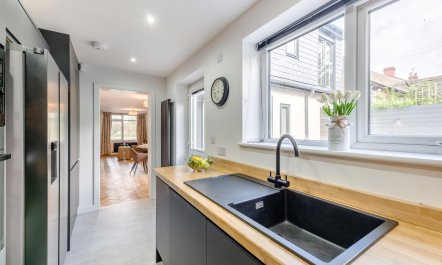 4 Bed in Hampeth 6