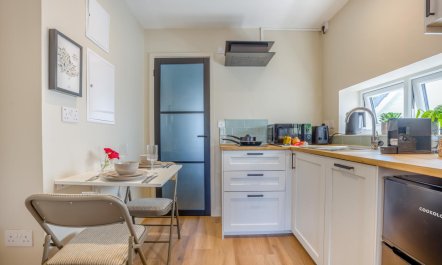 1 Bed in Highcliffe 7