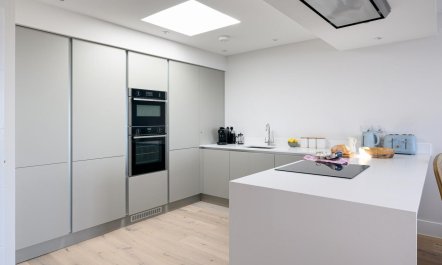 2 Bed in Porth 8
