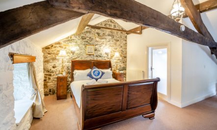 2 Bed in Betws Garmon 4