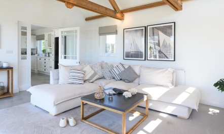 4 Bed in Charlestown 8