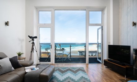 3 Bed in Fistral 4