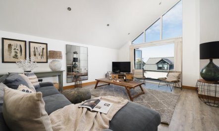 3 Bed in Mawgan Porth