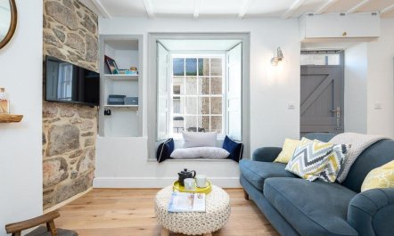 2 Bed in Mousehole 2