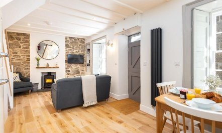 2 Bed in Mousehole 6