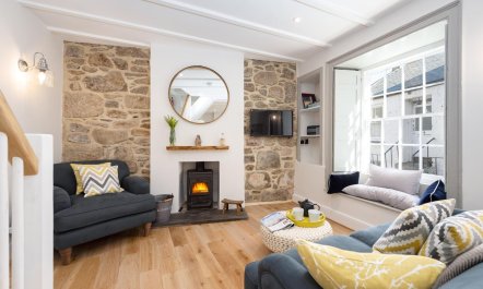 2 Bed in Mousehole