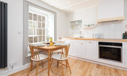 2 Bed in Mousehole 7