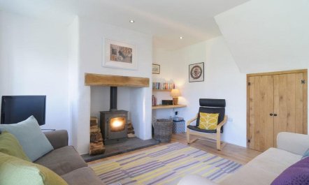3 Bed in Mawgan Porth 4