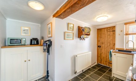 1 Bed in Appledore 9