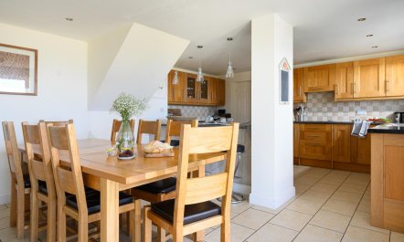 5 Bed in Mawgan Porth 9