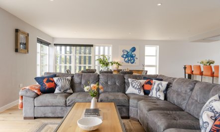 4 Bed in Holywell Bay 6