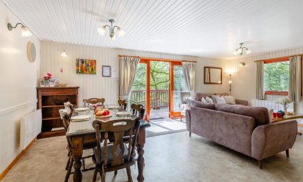 4 Bed in Summerbridge 9