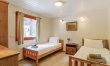 4 Bed in Summerbridge 4