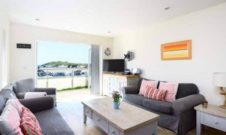3 Bed in Porth 3