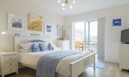 3 Bed in Porth 5