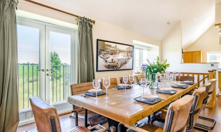5 Bed in Langham 4